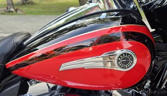 Harley Davidson Electra Glide Ultra CVO FLHTKSE - 8