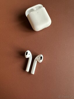 Apple AirPods 1 - 8