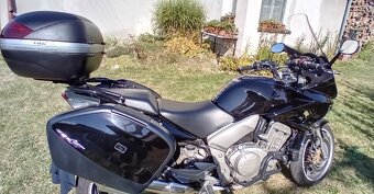 Honda cbf 1000 - 8