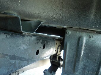 Nissan Navara 2,5 TDi 76 kw   REZERVOVANE - 8