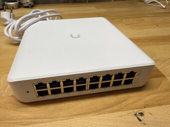 Ubiquiti UniFi - Network, Protect, Access prvky - 8