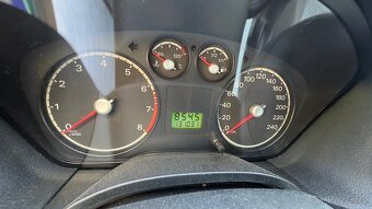 Ford Focus 1.6 Combi - 8