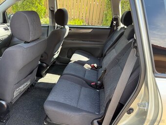 Prodám Toyota Avensis Verso 2.0 D 116K 7-míst - 8