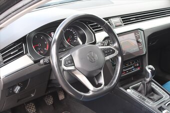 Volkswagen Passat 2.0TDI 110KW ELEGANCE 1MAJ. ČR (2021) - 8