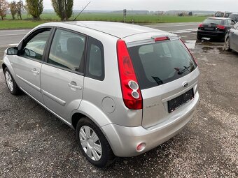 Ford Fiesta 1,4 16V - 8
