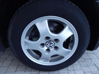 VW PASSAT 1.9 TDI KOMBI 96KW ROK 2003 COMFORT SERVISKA PĚKNÝ - 8