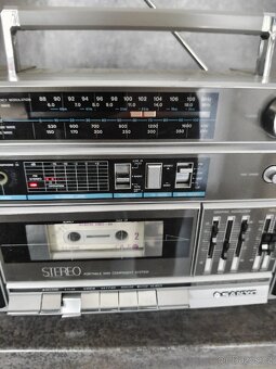 SANYO C10 - 8