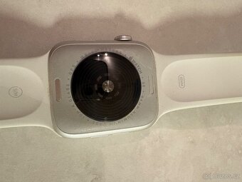 Apple Watch SE 2 44mm, Silver Aluminum - 8