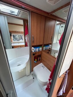 Hymer Exsis-i 614 - 8