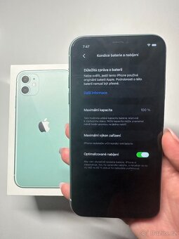 iPhone 11 - 64 GB, nová baterie - 8