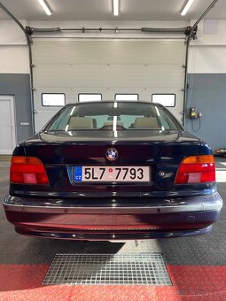 Bmw e39 523i - 8