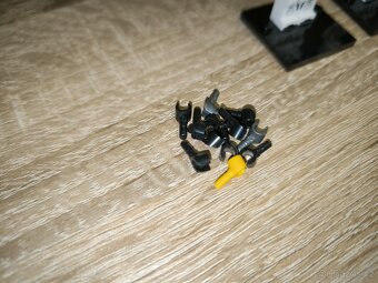 Halo minifigurky s vybavením - 8