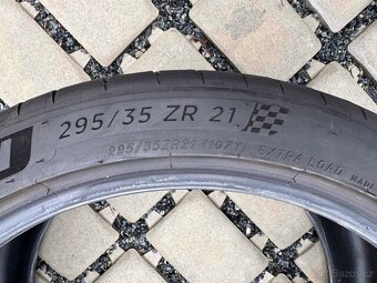 Letní pneumatiky 265/40 R21 a 295/35 R21 - 8