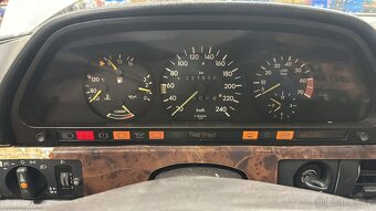 Mercedes benz w126 500se v8 - 8