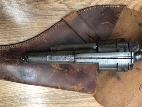 Historicky revolver Chamelot-Delvigne 1873 - 8