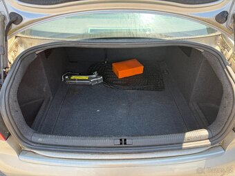 Audi A4 2.5 TDI 114kw.Manuál,pěkné,servisované auto - 8