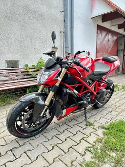 Ducati Streetfighter - 8
