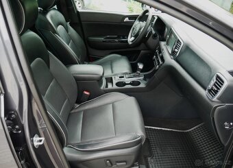 Kia Sportage 2,0 CRDI AWD GT Line - 8