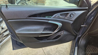 Opel Insignia combi 2,0CDTI 96kw A20DT - 8