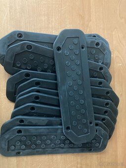 Uaz 469 zadný blatník - opravnú časť predám - 8