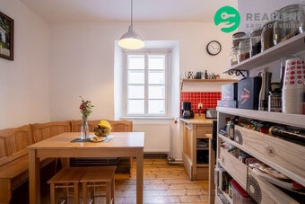 Roubenka s duší v centru města Vimperk - 8