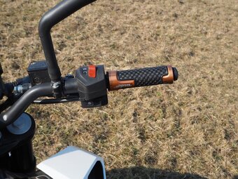 Ktm duke 125 2018 - 8