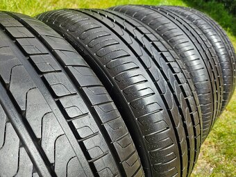 4x Letní pneu Pirelli Cinturato P7 - 235/40 R19 XL - 95% - 8