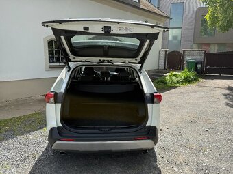 Toyota RAV4 2,5 Hybrid Automat,Dph, Najeto jen 49tis. - 8