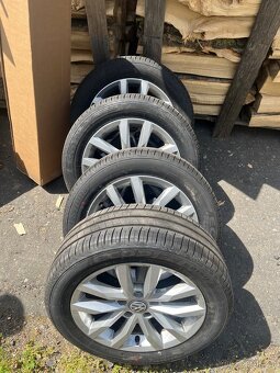 Kola r16 s pneu 205/55/16 bridgestone - 8