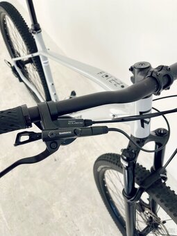 Horské kolo 29” Rock Machine Blizz 30 (L) – výborný stav - 8