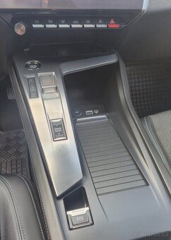 Peugeot 308, automat, 2022, 63tkm, Allure - 8