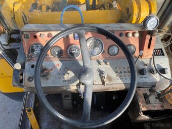 ZTS 1988 VIN 617 - 8