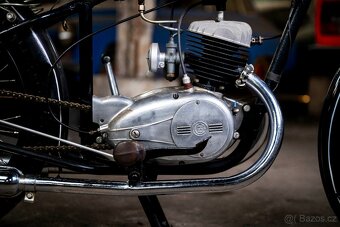 ČZ 125 T - 8