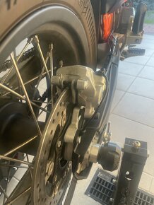 KTM 690 SMC R 2019 - 8