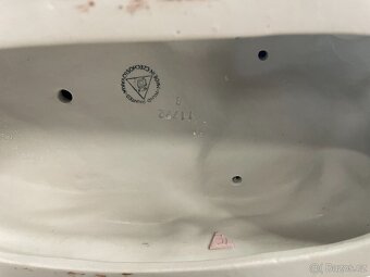Velká porcelánová socha Milenci Royal DUX poškozená - 8