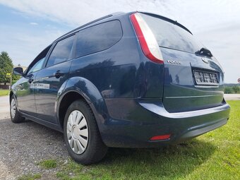 Ford Focus 1.6i 16V kombi - 8