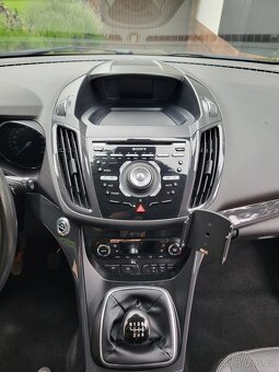 Ford Kuga 2.0 TDCi AWD,Titanium 4x4, najeto 160 000km - 8