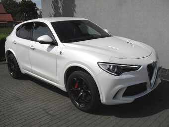 Alfa Romeo Stelvio 2.9 Tw-Turbo V6 Quadrifoglio 1.199.999Kč - 8