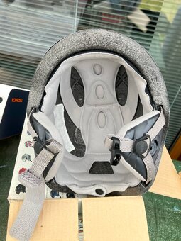 Lyžařský set - dámské sjezdové  Atomic Cloud C9 vel. 156 cm - 8