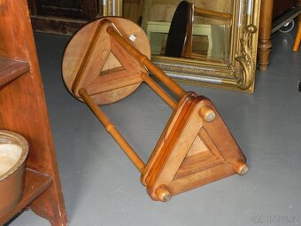 Starý stolek - 8