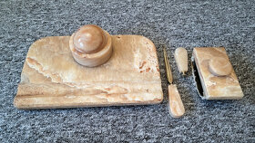 Starožitný mramorový kalamář - 8