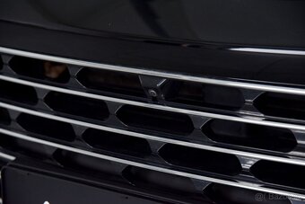 Kuga 2.5 Duratec HEV Titanium X AWD eCVT, LED, ACC, Kamera - 8