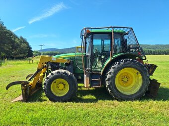 JOHN DEERE 6130 STANDARD 4X4 - 8