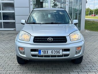 Toyota RAV4 - 8