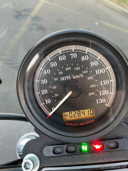 Harley Davidson Sportster 883R - 8