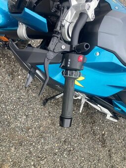 BMW F900 - 8
