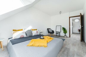 Prodej nového bytu 2+kk s garážovým stáním a sklepem - Praha - 8