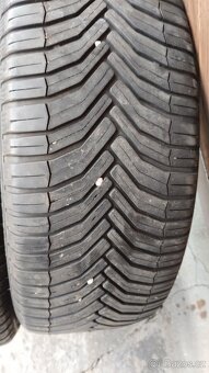 2ks celorocni pneu Michelin 205/45-17 vzorek okolo 5,5mm - 8