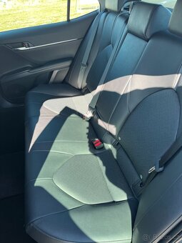 Toyota Camry 2.5 Hybrid - 8