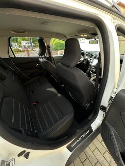 Duster prestige 2022, 1,3TCe (150 koní ) 1.majitel - 8